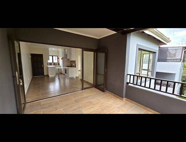 2 BEDROOM APARTMENT FOR SALE IN SHEFFIELD BEACH